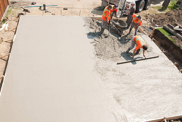 Best Concrete Sidewalk Installation in Sunray, TX